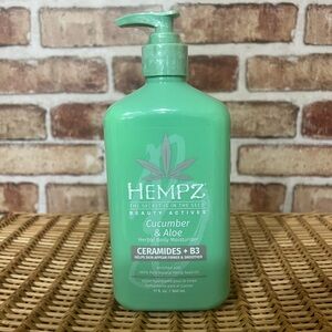 Hempz Cucumber & Aloe Herbal Moisturizer - Mint Green